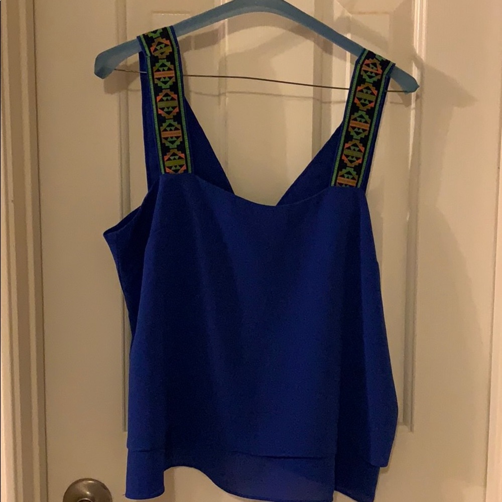 Cute tank! 💙